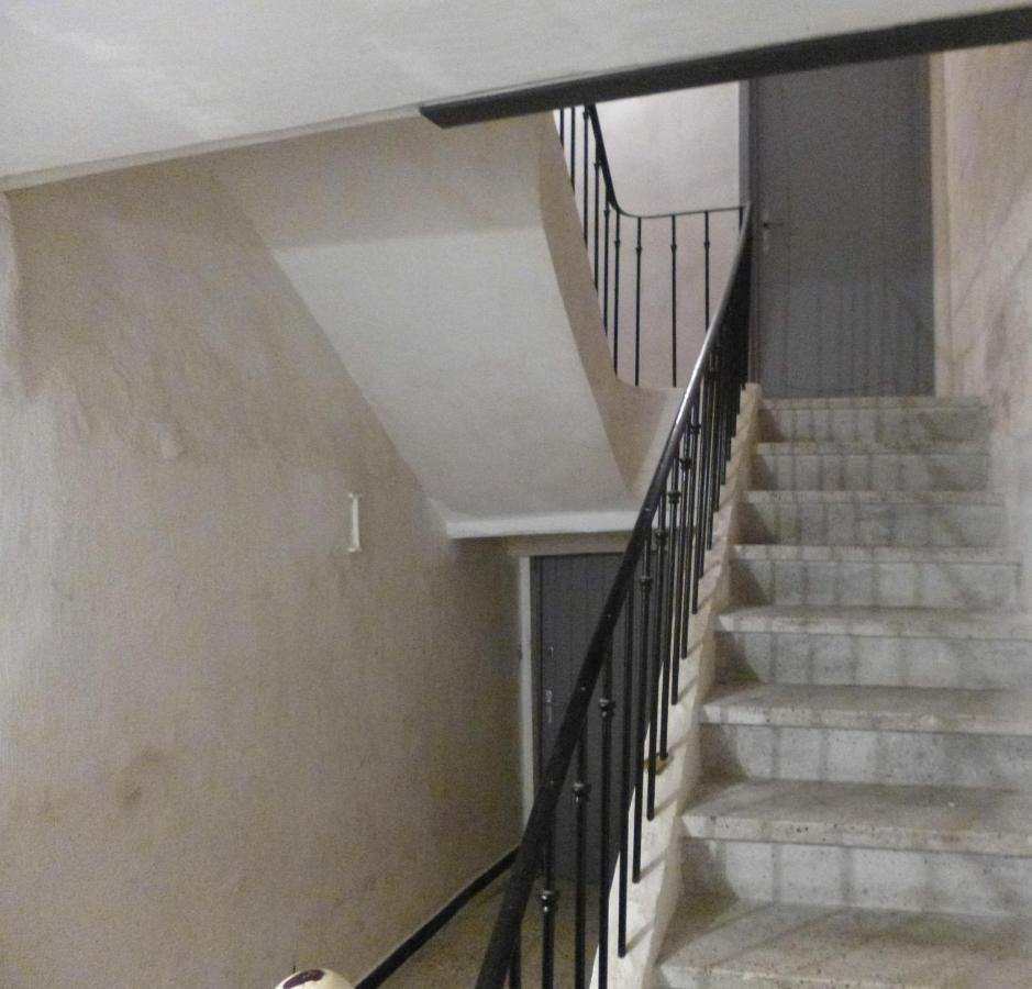 Apartament Studio Climatise Corps Saints Awinion Zewnętrze zdjęcie