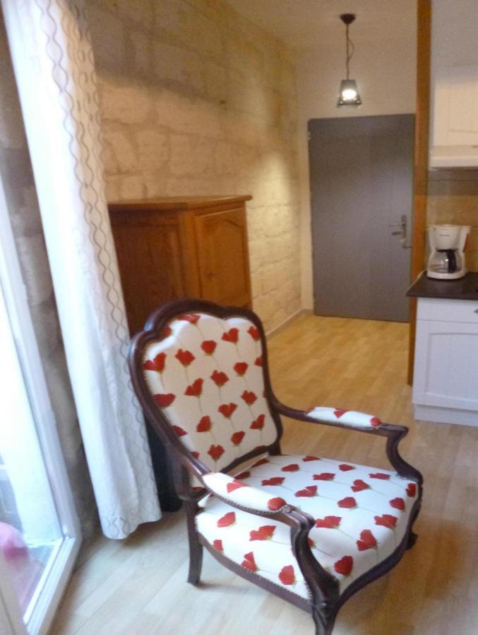 Apartament Studio Climatise Corps Saints Awinion Zewnętrze zdjęcie